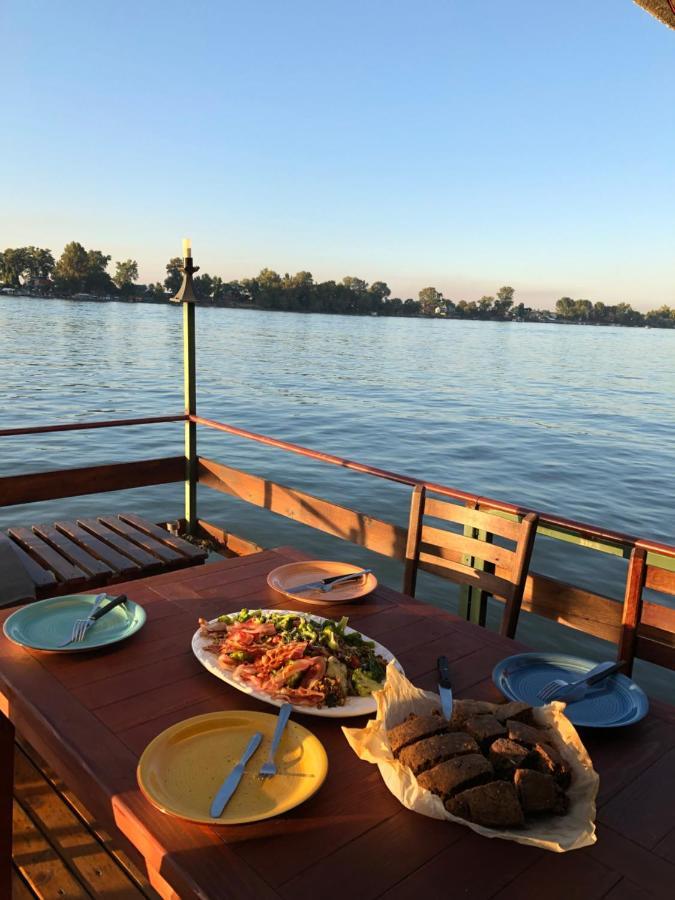 Sagando - Floating House On Sava River Belgrad Exterior foto
